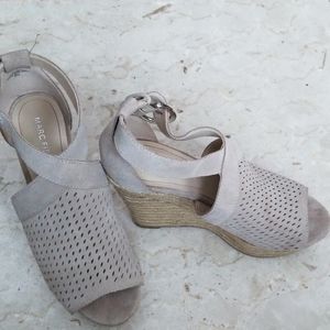 Marc Fisher Wedges